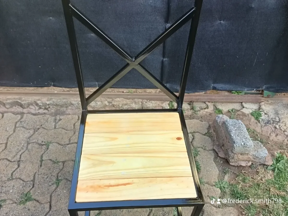 Furniture - Chairs